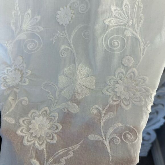 Anthropologie Embellished floral Blouse - Picture 12 of 15